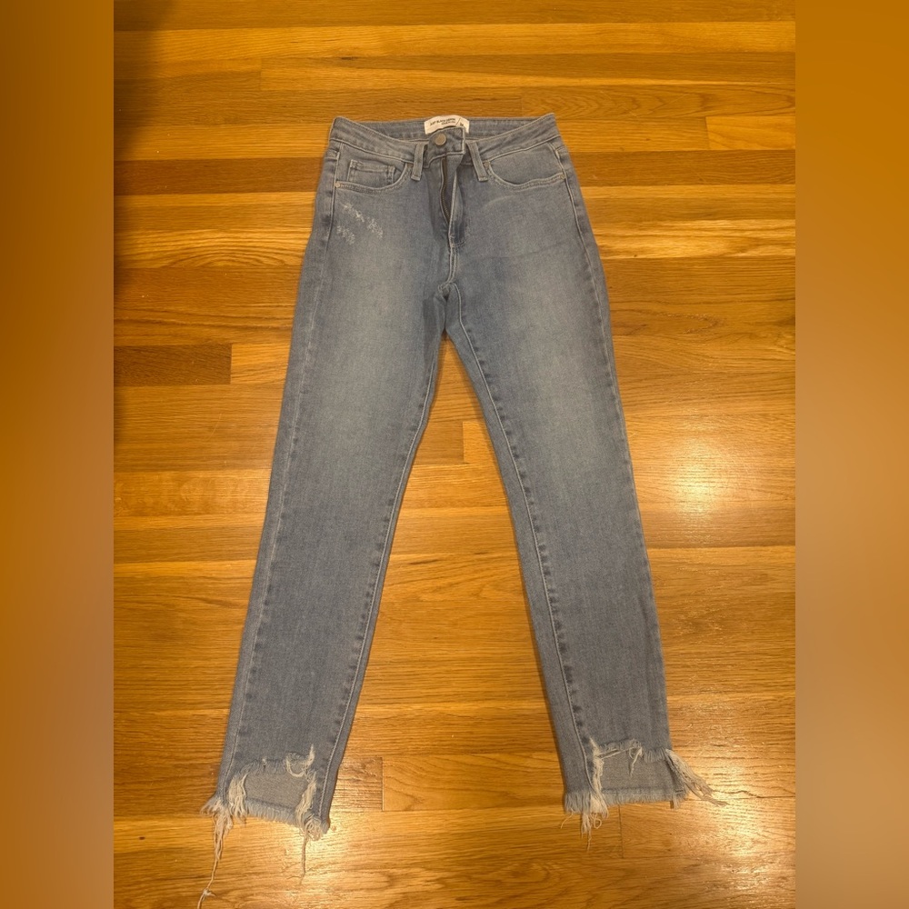 Just Black Light Blue Distressed Skinny Jeans never worn